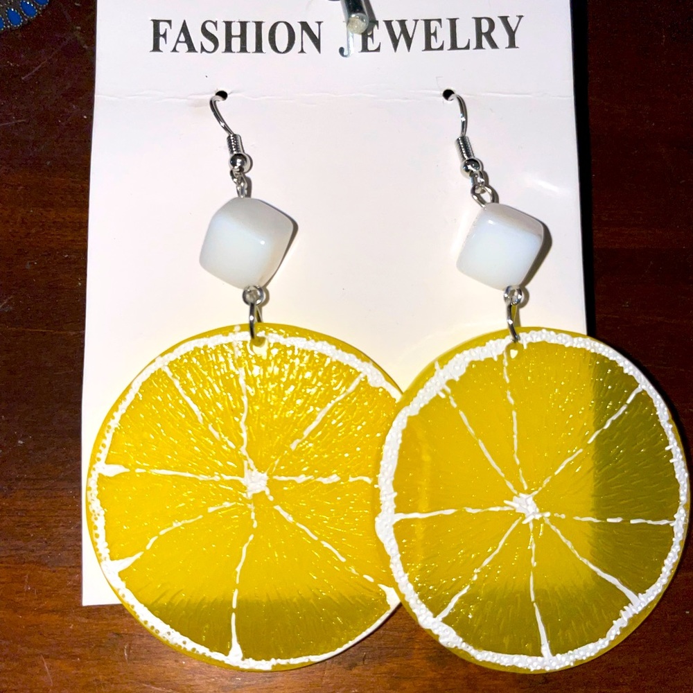 Lemonade earrings. Screams summer!!